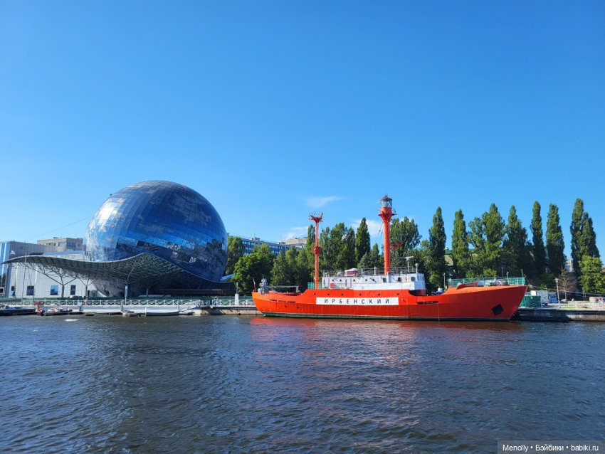 Гляди на этот океан, и всё ж не забывай, что он великий