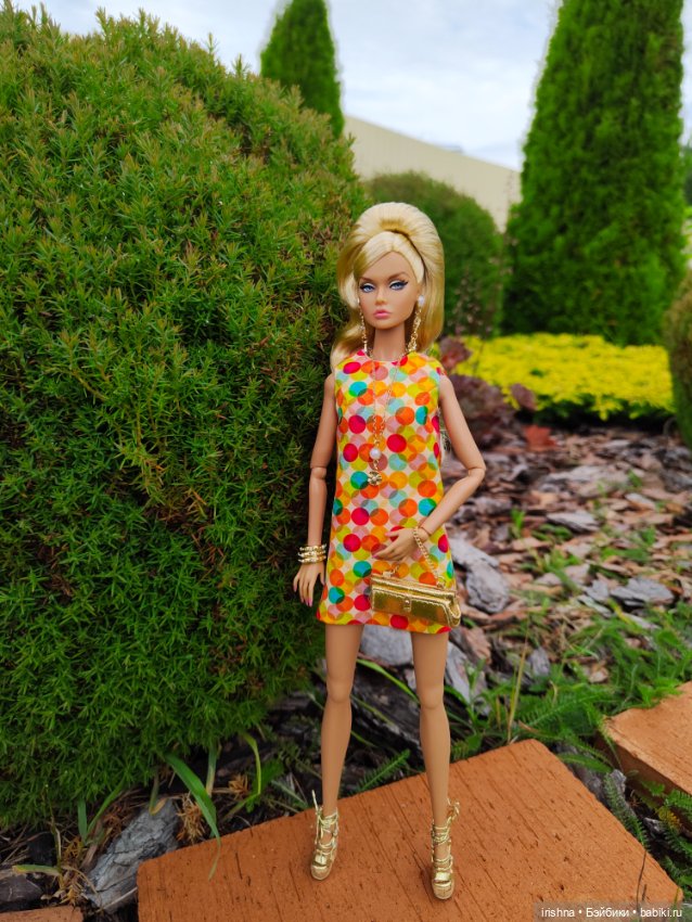 Новые платья и новая фотосессия в красивом саду