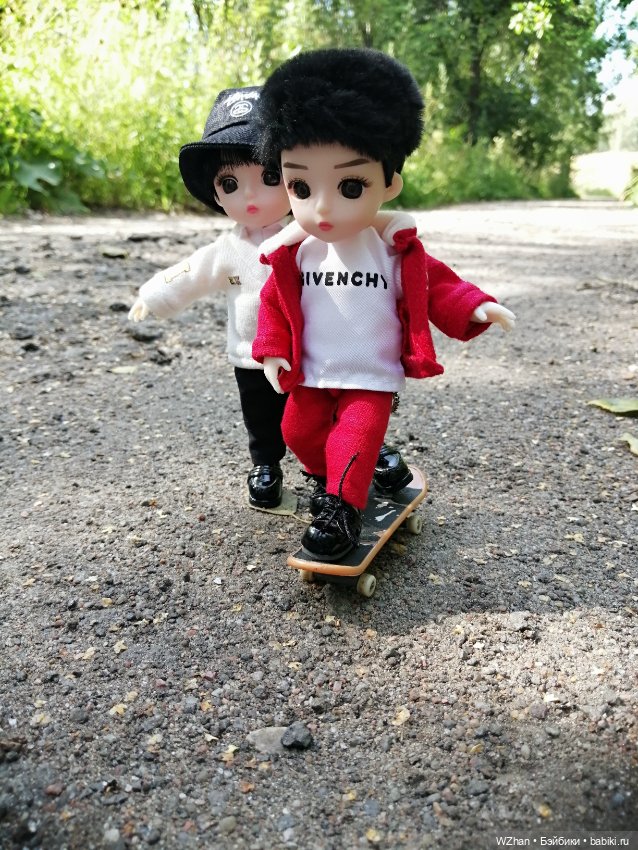 Младшие напросились на прогулку (фото 5)