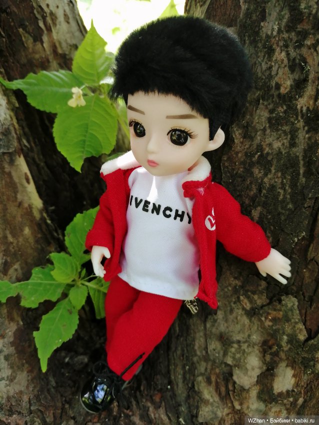 Младшие напросились на прогулку (фото 8)