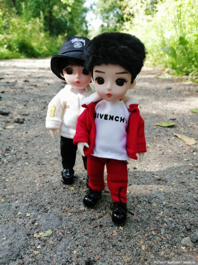 Младшие напросились на прогулку