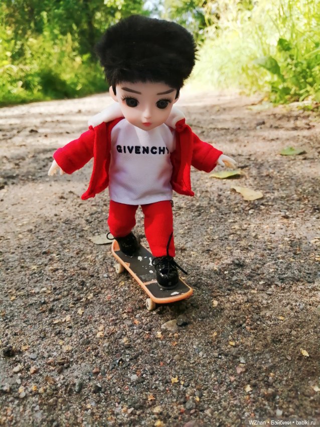 Младшие напросились на прогулку (фото 3)