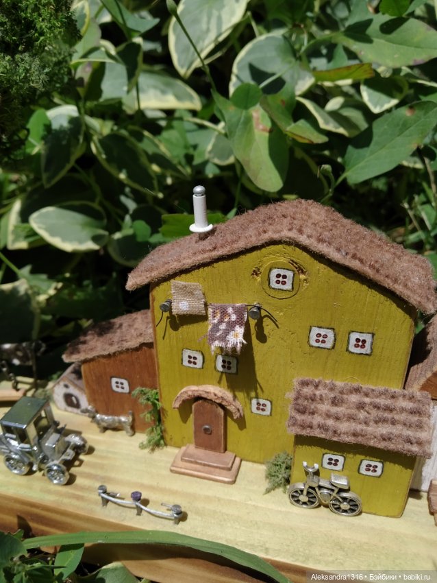 На мельнице🏘️ — Авторские игрушки из разных материалов: синельная проволока (фото 7)