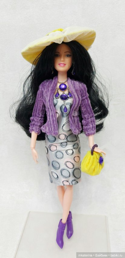 Салон красоты для старой куклы. Модный показ