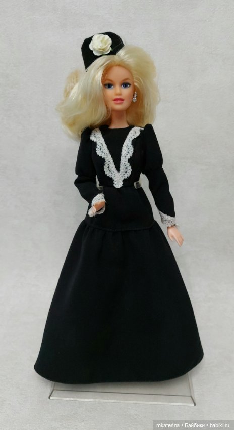 Салон красоты для старой куклы. Модный показ