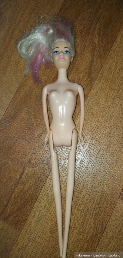 Салон красоты для старой куклы. Модный показ