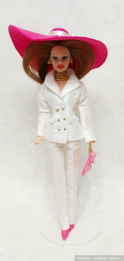 Салон красоты для старой куклы. Модный показ