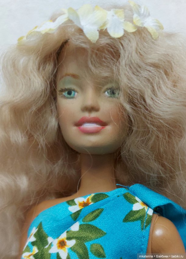 Салон красоты для старой куклы. Модный показ