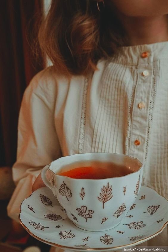 Стиль коттеджкор. Барышня-крестьянка 2020-х