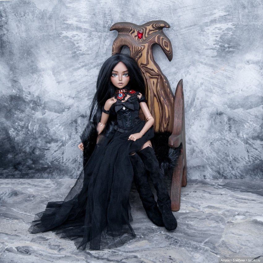 Деревянный трон — Мебель для кукол и домиков: фото (фото 9)