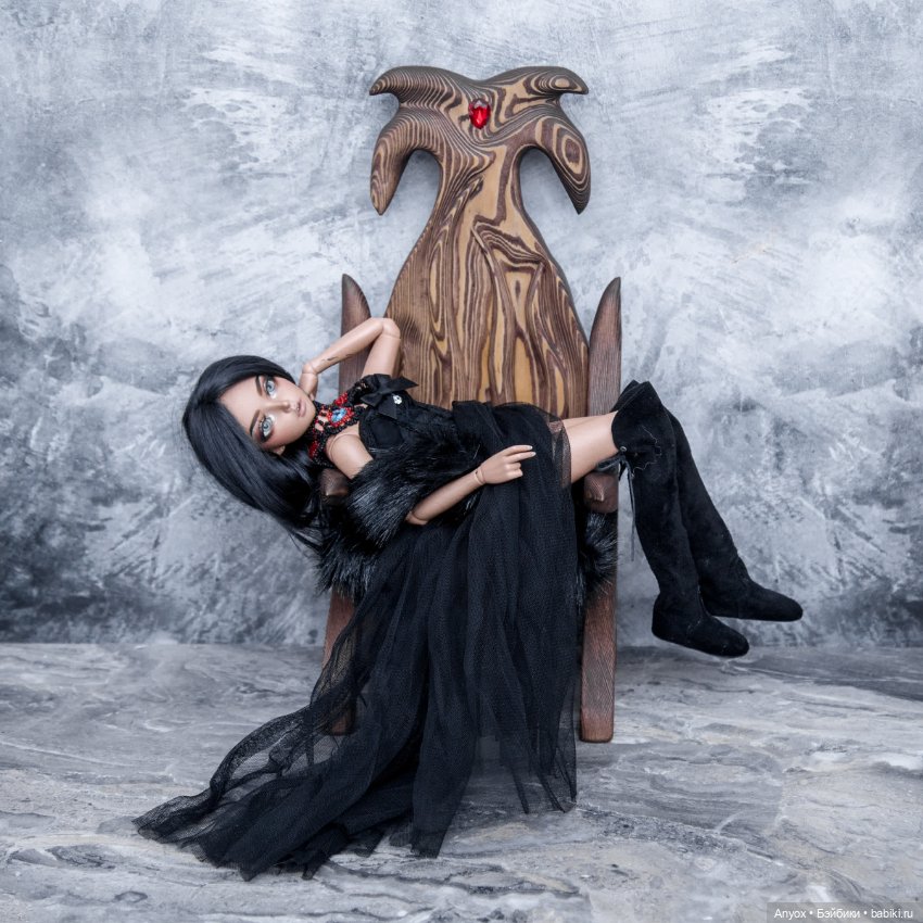 Деревянный трон — Мебель для кукол и домиков: фото (фото 7)