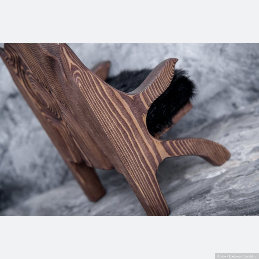 Деревянный трон — Мебель для кукол и домиков: фото