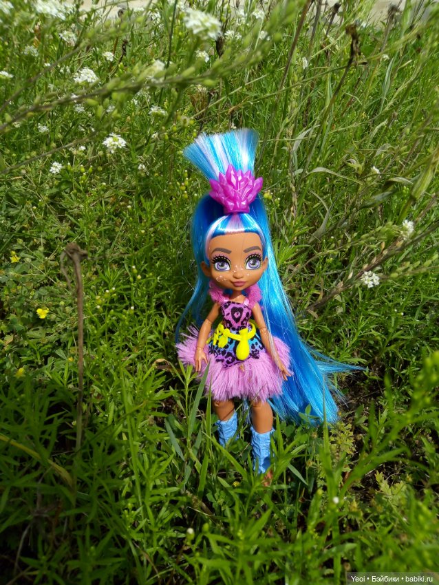 Пещерный Клуб, Телла, на прогулке (фото 9)