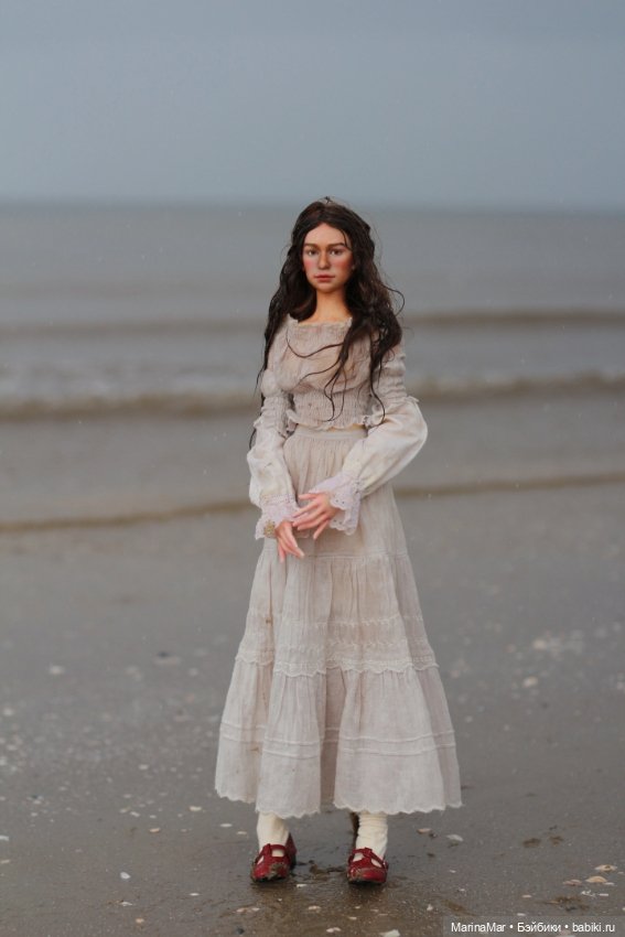 Дама в белом на море Белом