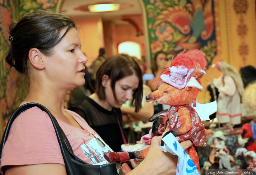 18 по 20 августа 2023 года в Москве пройдет Международная выставка авторских кукол и дизайнерских игрушек «Бал кукол в Кремле»