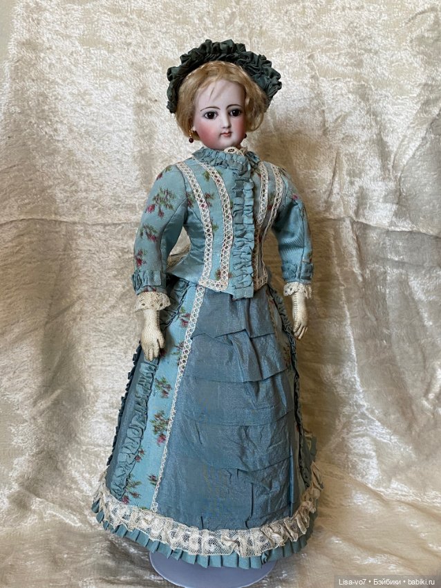Платье для антикварной куклы в стиле 1870-х (фото 2)