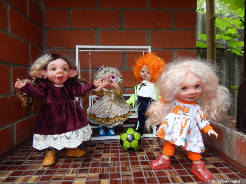 Как Ванюша учил девочек играть в футбол (фото 5)