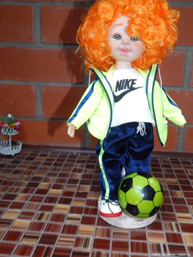 Как Ванюша учил девочек играть в футбол (фото 2)