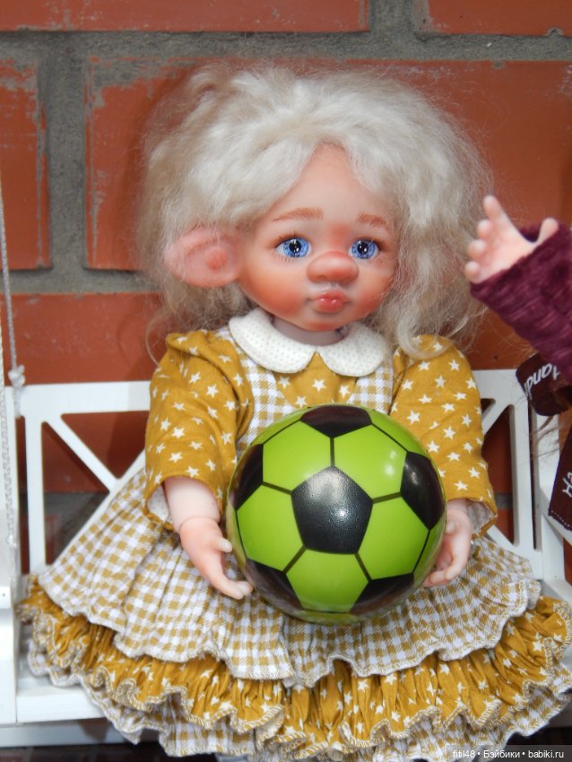 Как Ванюша учил девочек играть в футбол