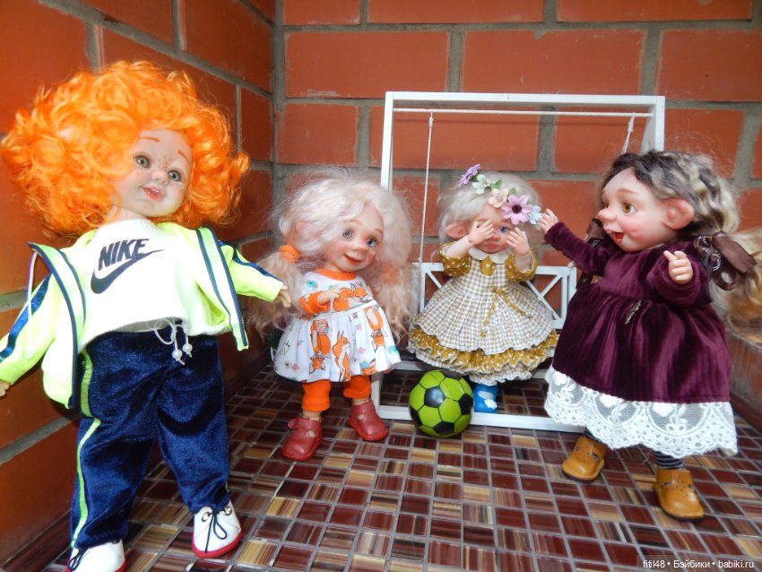 Как Ванюша учил девочек играть в футбол (фото 9)