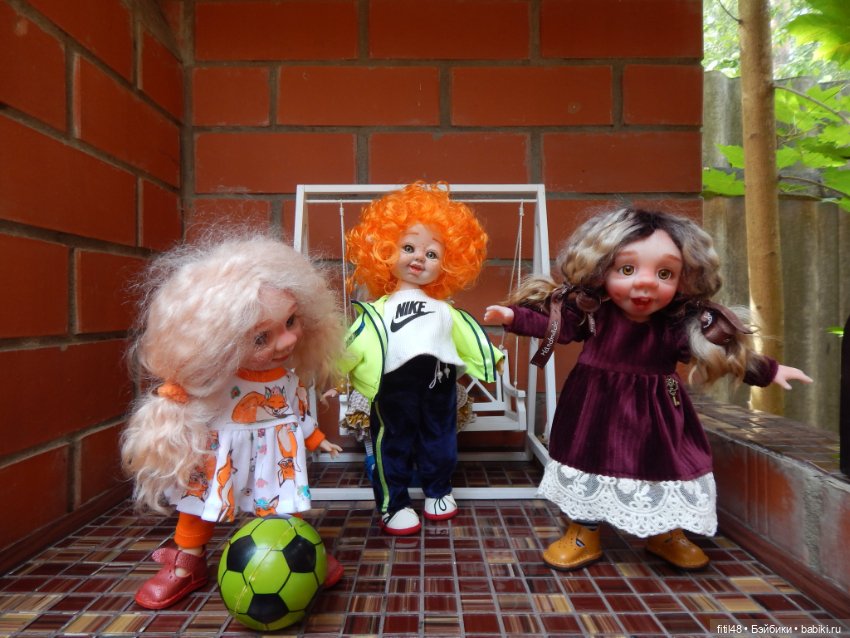 Как Ванюша учил девочек играть в футбол (фото 8)