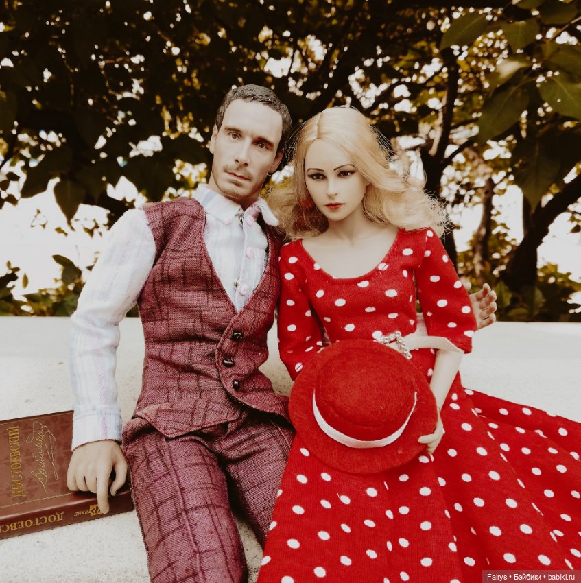 Блондинка на выход и немного ретро (фото 2)