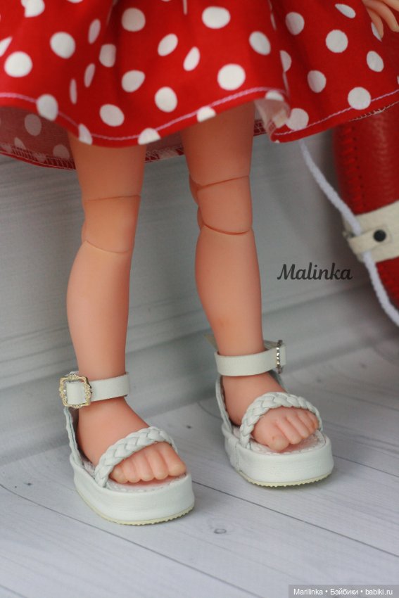 Пляжный стиль для кукол Paola Reina