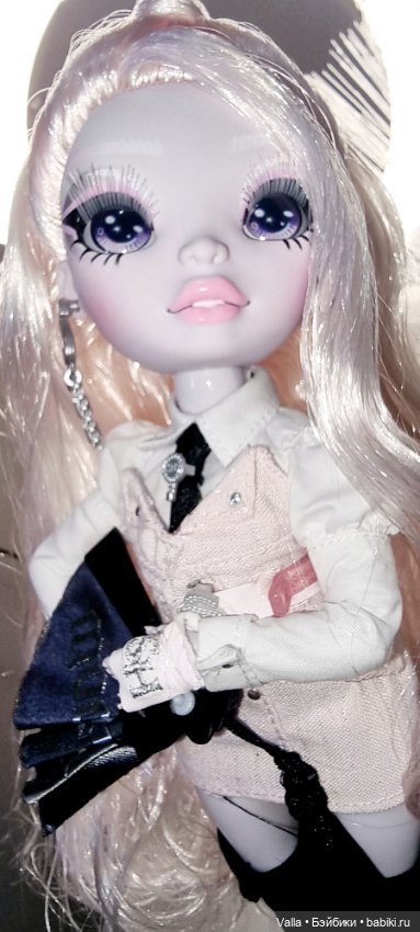 Фотосессия Карлы — Куклы Rainbow High (Рейнбоу Хай (фото 5)