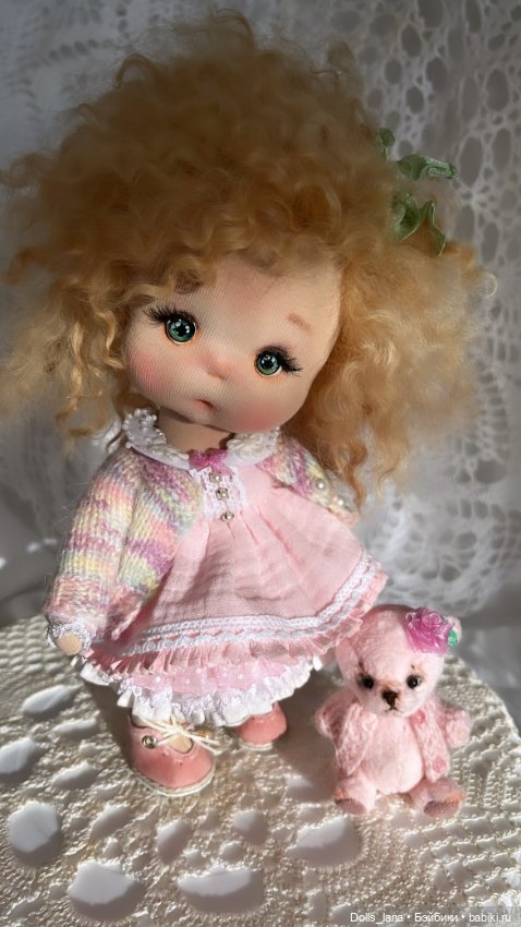 Интерьерная текстильная кукла