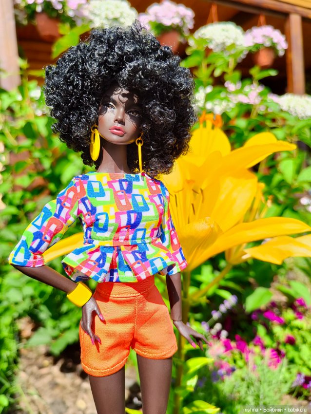 Фото в красивом саду integrity toys (фото 2)