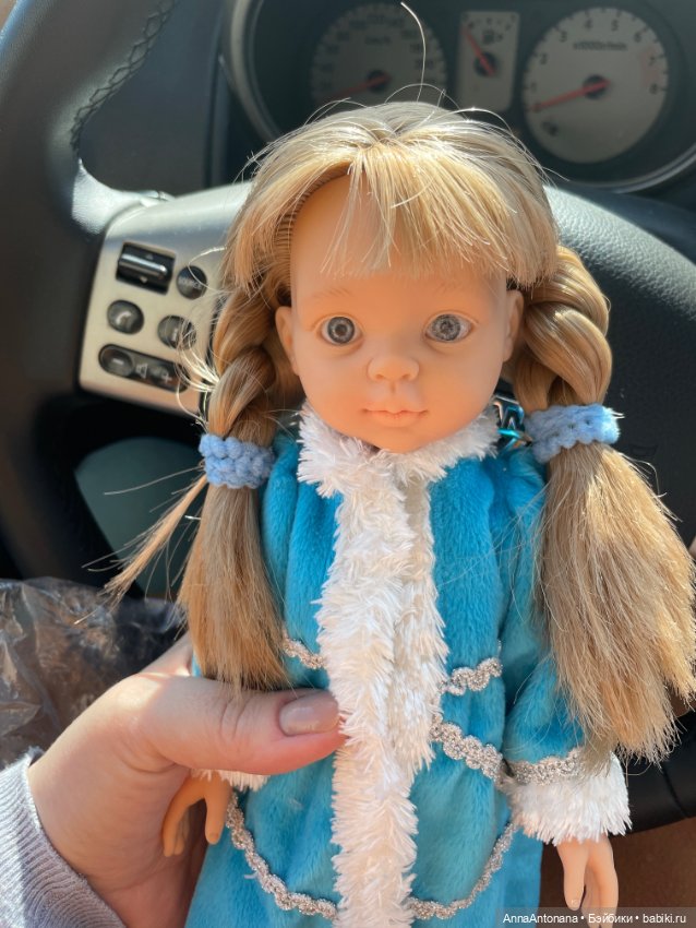 Из замарашки в Золушку — Испанские виниловые куклы: Paola Reina