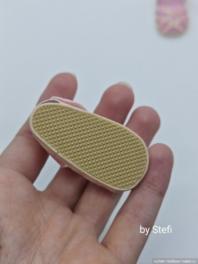 Новый наряд и обувь для Paola Reina