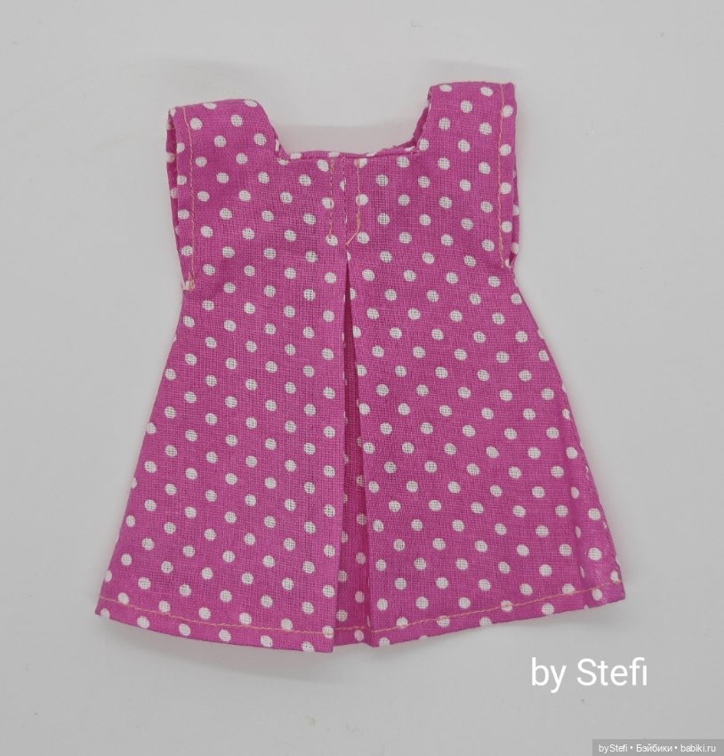 Новый наряд и обувь для Paola Reina