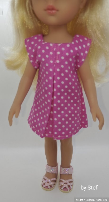 Новый наряд и обувь для Paola Reina