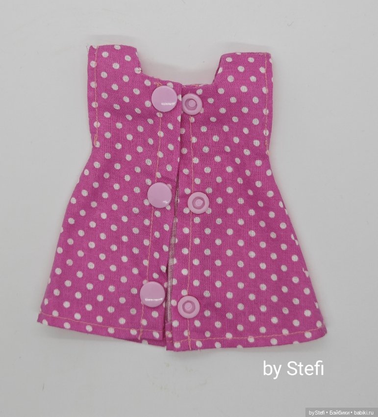 Новый наряд и обувь для Paola Reina