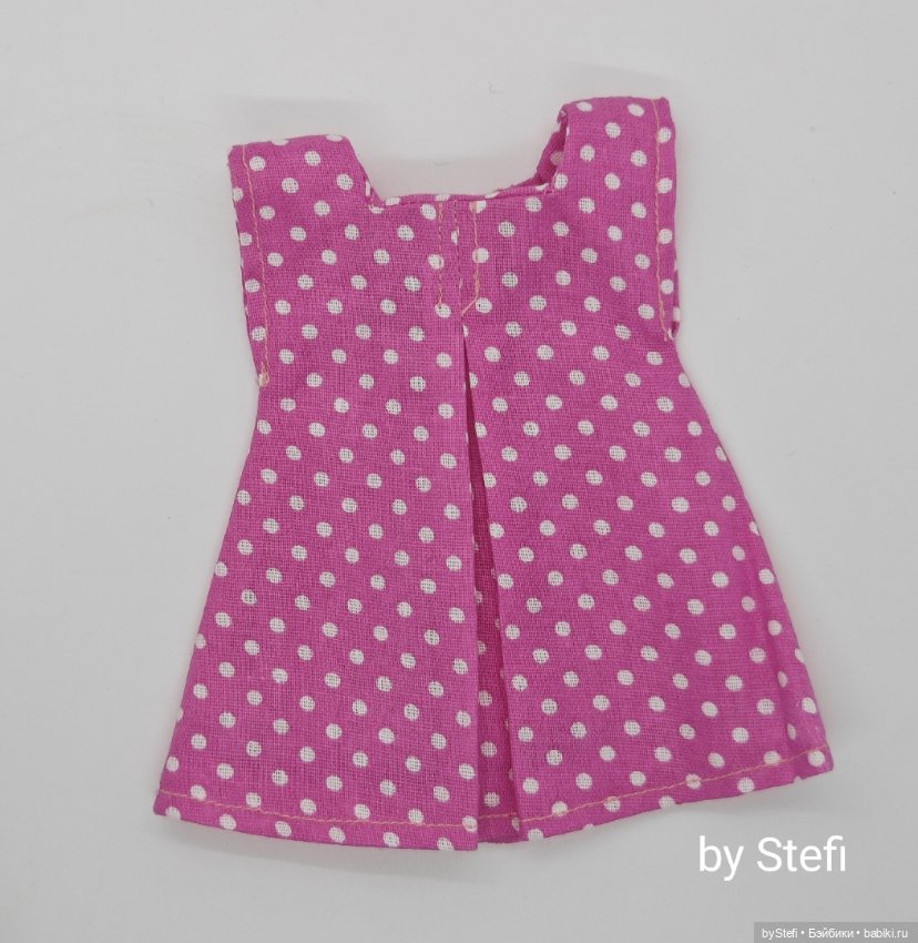 Новый наряд и обувь для Paola Reina