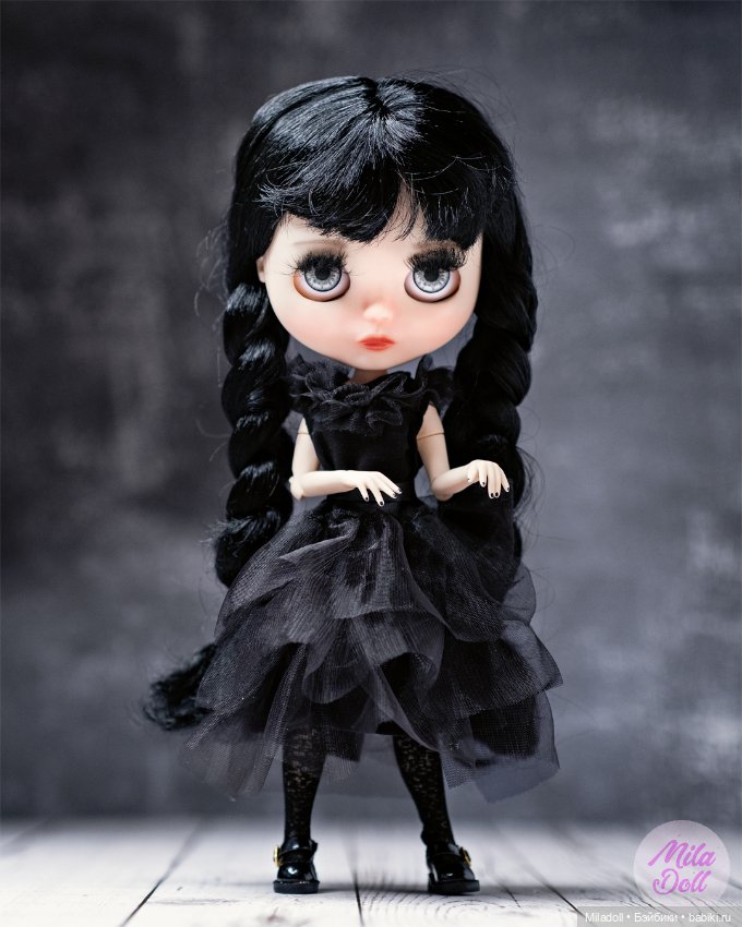 Моя первая кастомная Блайз под Венсдей (фото 2)