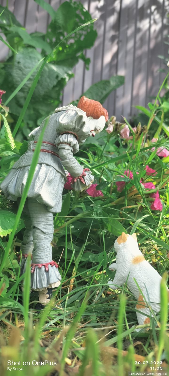 Пеннивайз снова ломает стереотипы (фото 6)