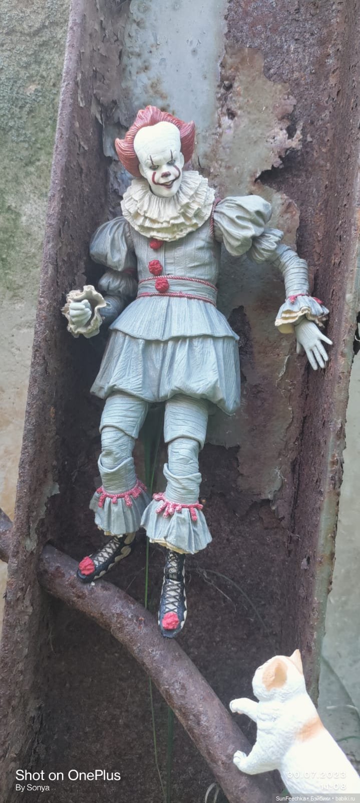 Пеннивайз снова ломает стереотипы (фото 4)