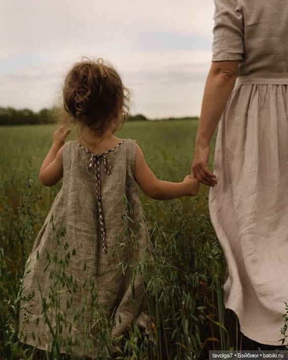 Очень много платьев в стиле Cottagecore