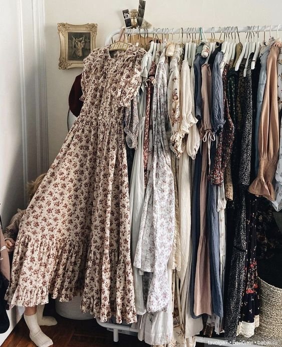 Очень много платьев в стиле Cottagecore