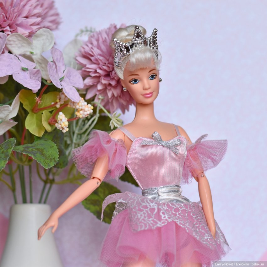 Мечты в розовом цвете — Куклы Barbie (Барби): Looks (фото 2)