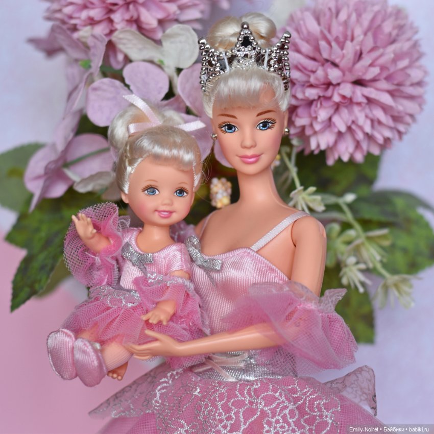 Мечты в розовом цвете — Куклы Barbie (Барби): Looks (фото 4)