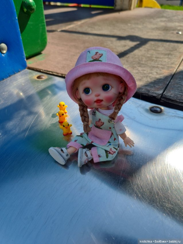 Крошки ob11 Злата и Тася на прогулке (фото 9)