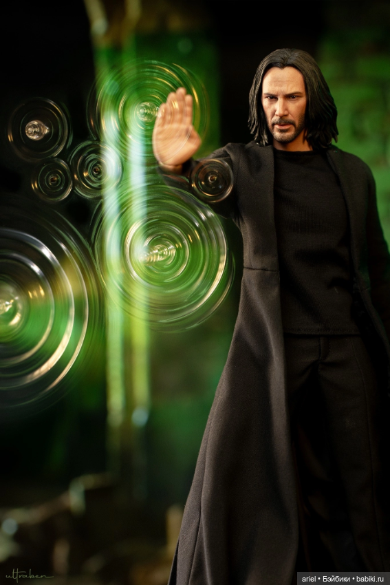 В Гонконге состоялся релиз эксклюзивной фигурки Нео от Hot Toys по мотивам фильма «Матрица: Воскрешение» (фото 5)