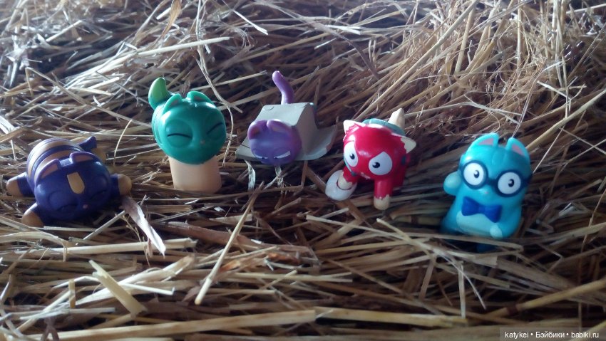 Котики бывают разные, зелёные, синие, красные (фото 10)