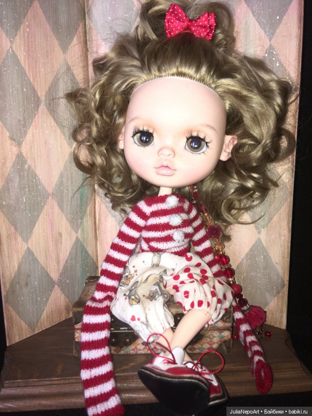 Маленькая мечтательница 🥰 или просто будущая Циркачка 🤡 🎪