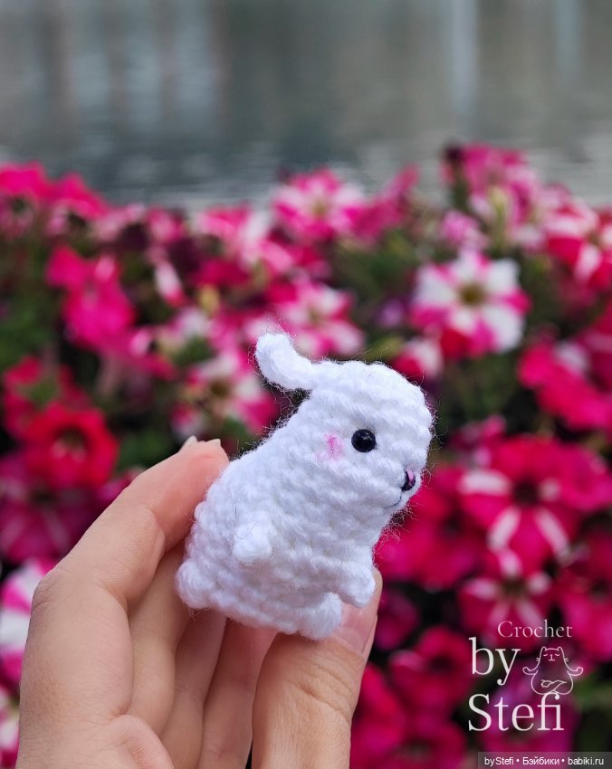 Кролики на прогулке — Вязаные игрушки и амигуруми: крючком (фото 4)