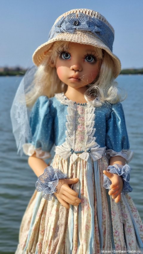 Larissa i Missy у залива. Юбилейный топик