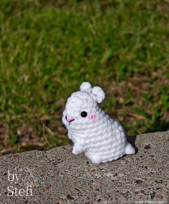 Кролики на прогулке — Вязаные игрушки и амигуруми: крючком